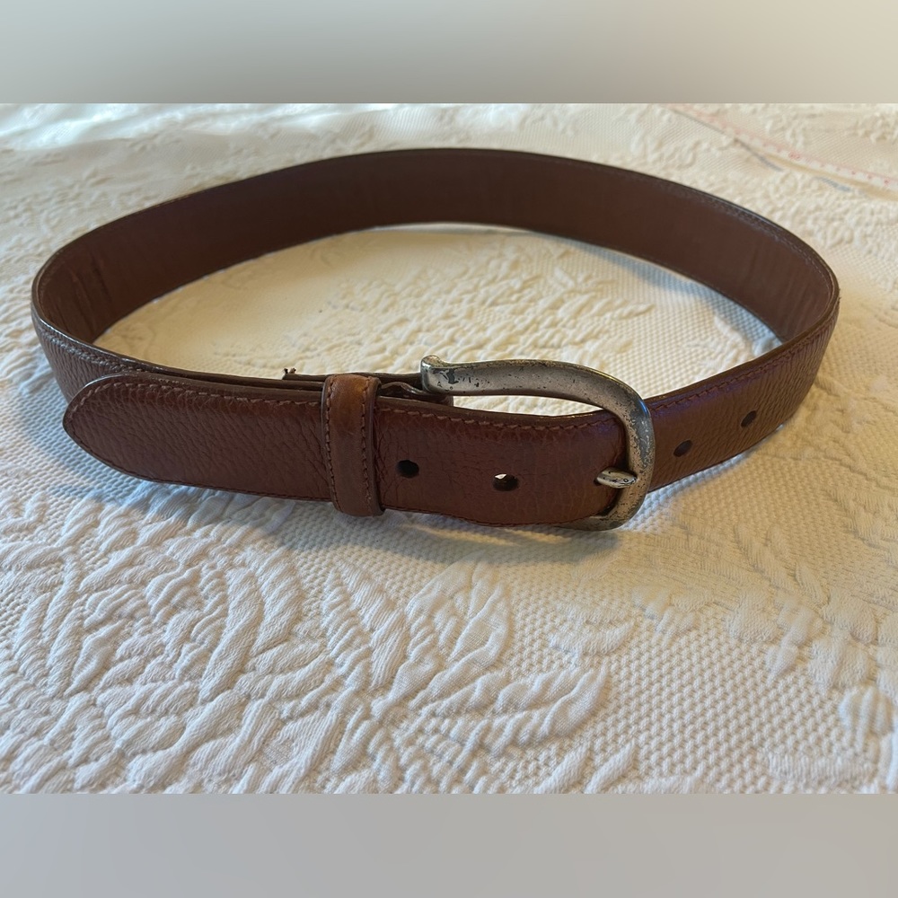 Gap cognac brown Leather belt, distressed silver toned buckle, size 30